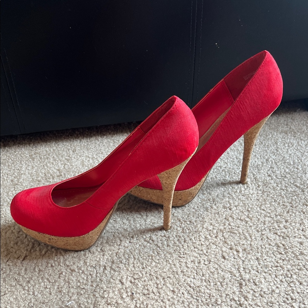 Bamboo Red Heals - Size 8